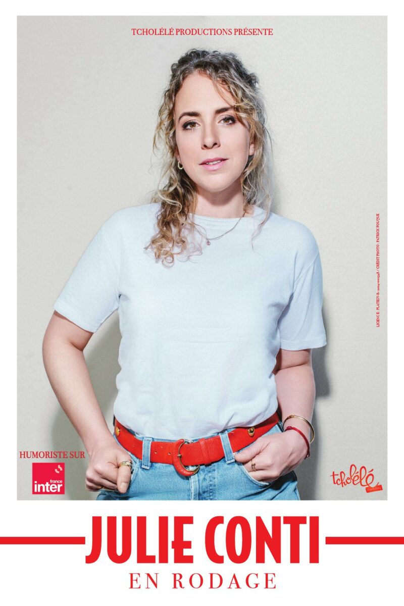 Julie Conti est aussi chroniqueuse tous les vendredis dans la Bande originale de Nagui sur France Inter.