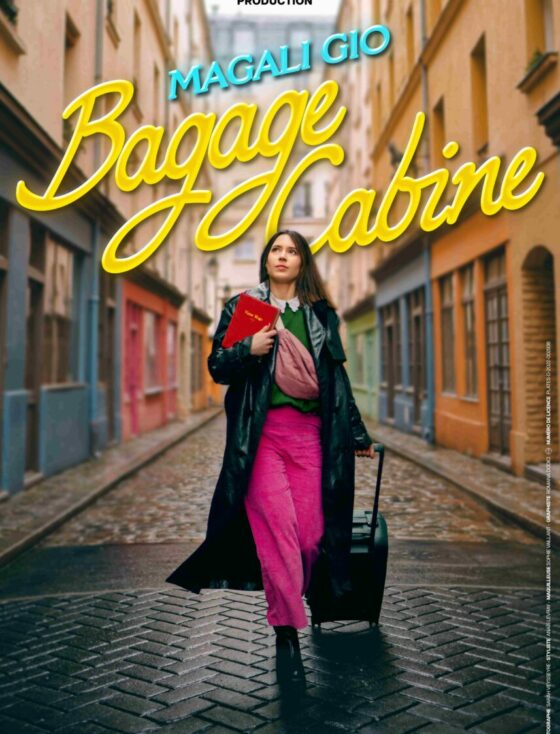 Dans ce spectacle inclassable, Magali Gio porte un regard lucide et moqueur sur notre société fatiguée.