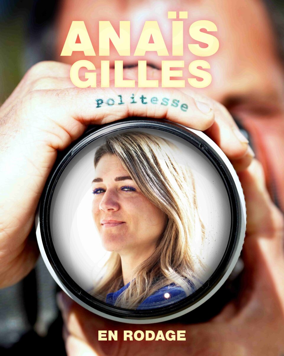 Apparement elle est féministe, et l’a découvert malgré elle à 40 ans.